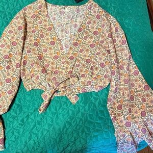 Gimmicks by BKE Floral Wrap Top - Multicolor